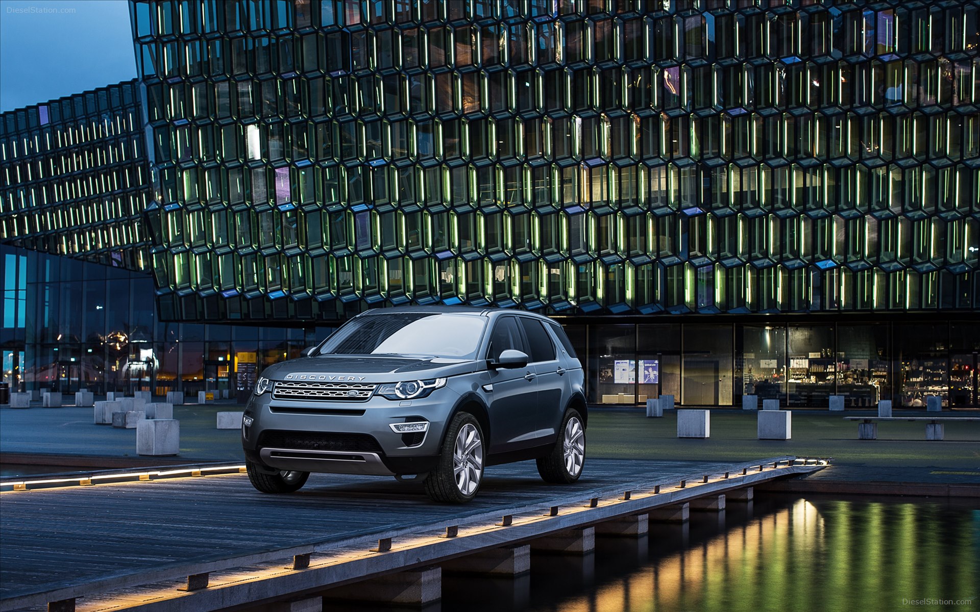 Land Rover Discovery Sport 2015